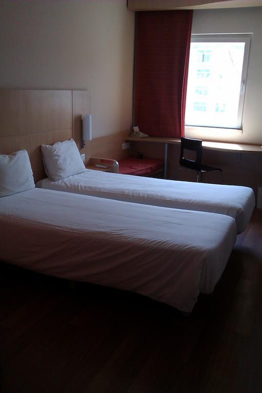 Hotel Ibis Shenyang Tiexi Екстериор снимка