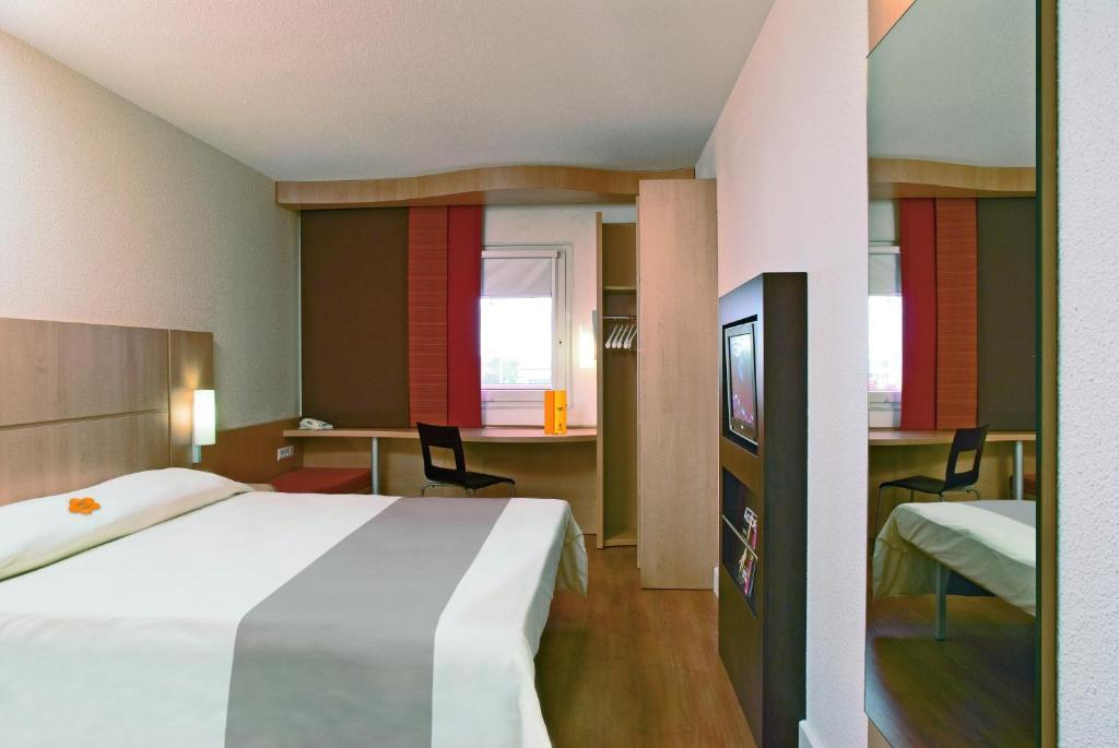 Hotel Ibis Shenyang Tiexi Стая снимка