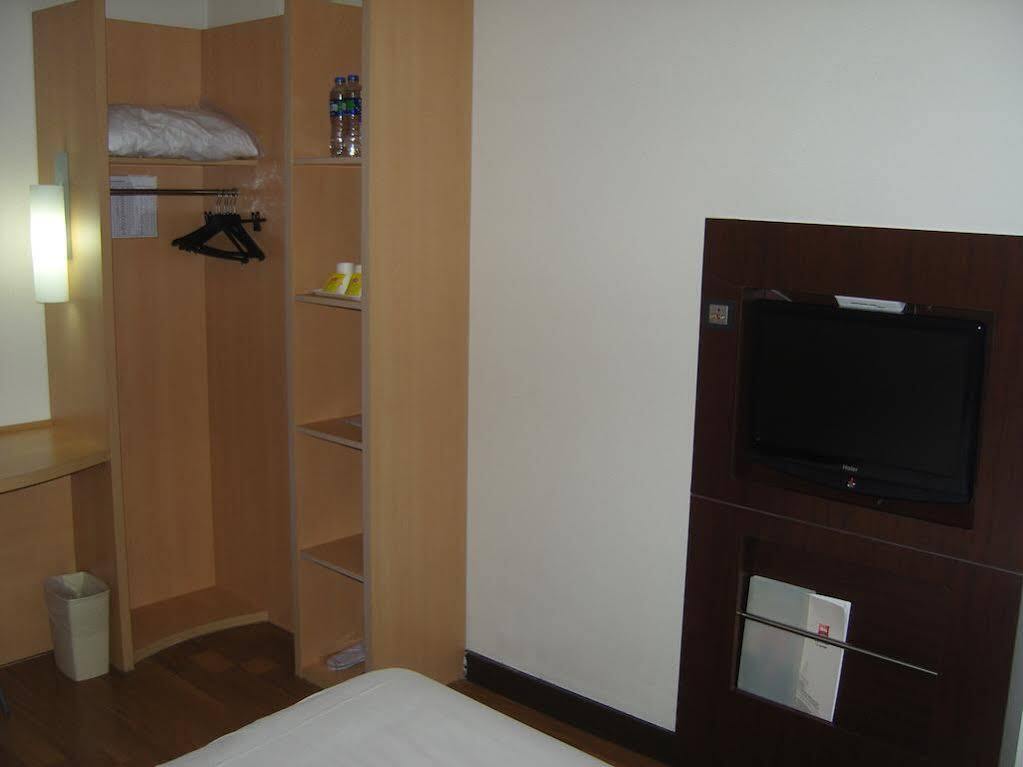 Hotel Ibis Shenyang Tiexi Екстериор снимка